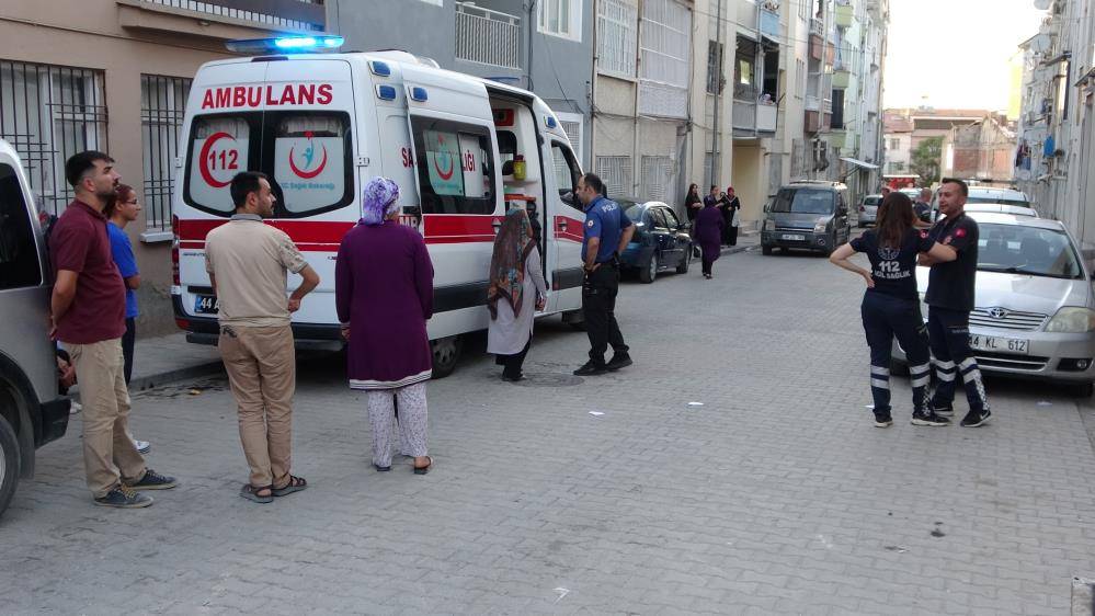 18 yaşındaki genç kızı eve giren ablası korkunç halde buldu 3